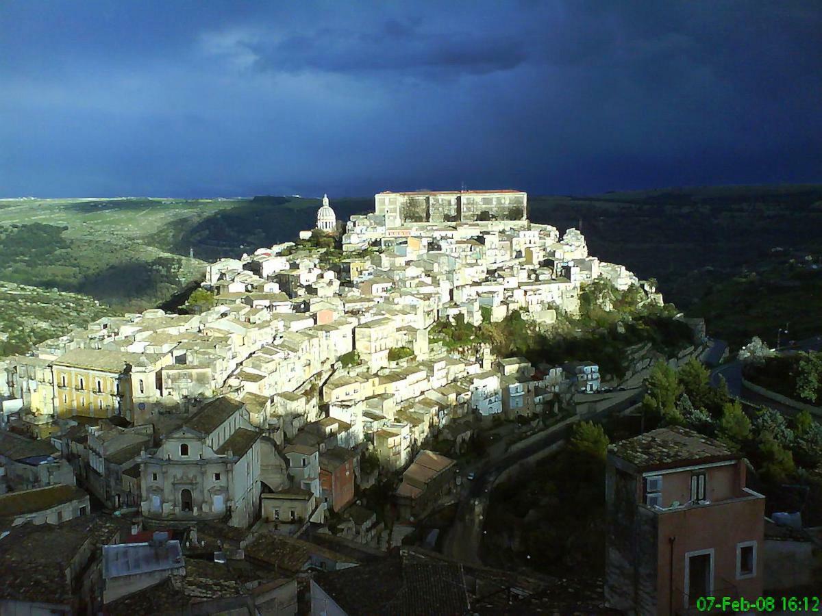 La Nicchia Villa Ragusa Bagian luar foto
